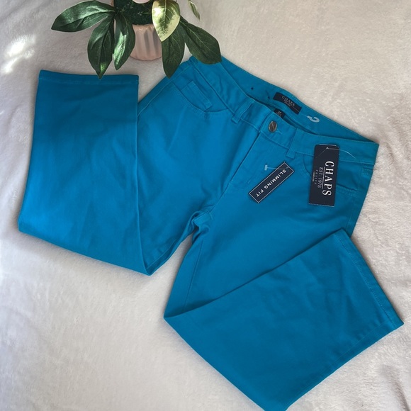 NWT CHAPS Size 2P Slimming Capris Designed To Flatter You - Picture 2 of 8